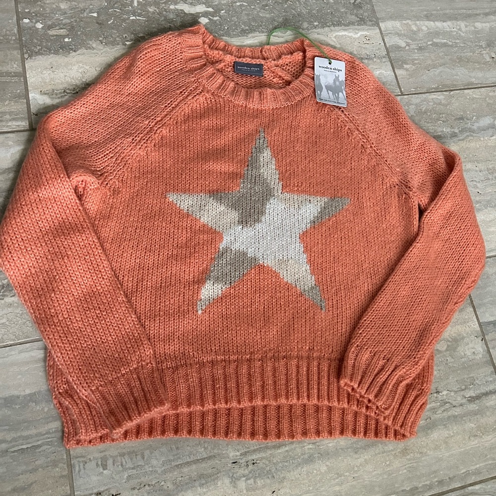 NWT Wooden Ships star sweater